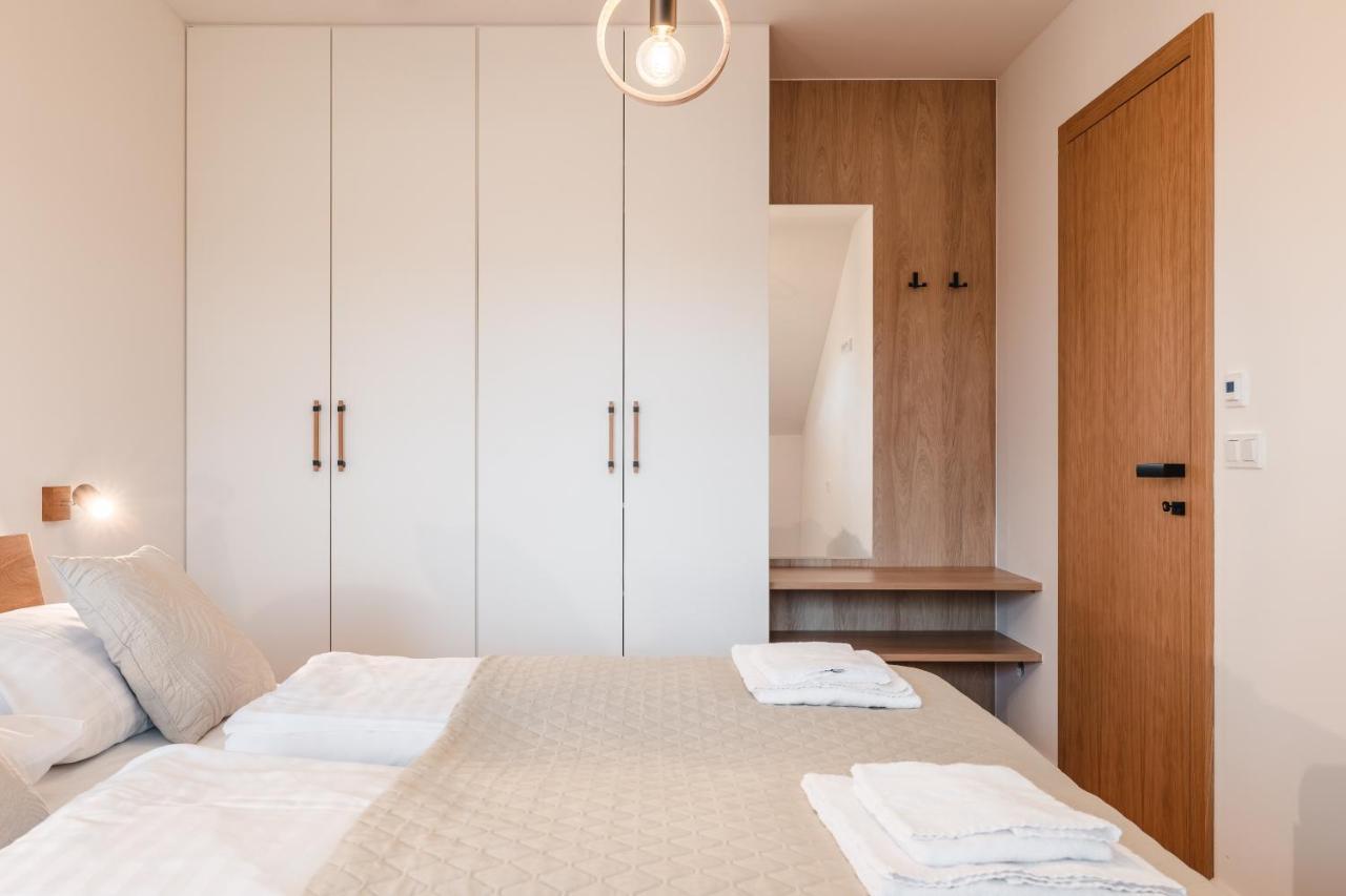 Rezidence Predni Vyton Apartment ภายนอก รูปภาพ